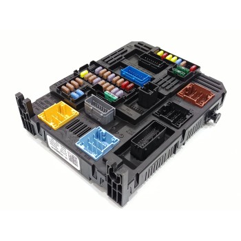Recambio de caja reles / fusibles para peugeot 3008 allure pack referencia OEM IAM 9832880680  