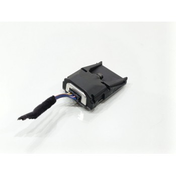 Recambio de camara vision trasera para kia ceed sportswagon tech referencia OEM IAM 99211J7100  