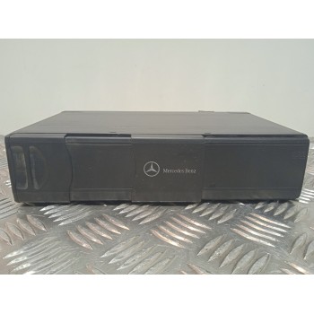 SISTEMA AUDIO / RADIO CD A1638203889 MC3111 