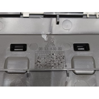 Recambio de aireador izquierdo para peugeot 3008 allure pack referencia OEM IAM 9810143080  