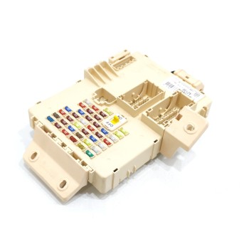 Recambio de caja reles / fusibles para kia cee´d tech referencia OEM IAM 91950A2130  