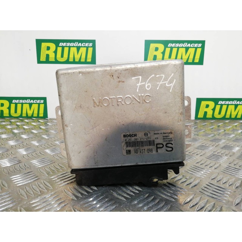 Recambio de centralita motor uce para opel omega b mv6 berlina referencia OEM IAM 90457098 0261203272 