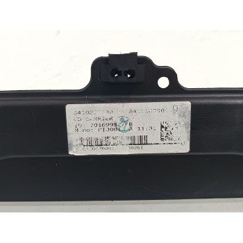Recambio de panel frontal para kia ceed sportswagon tech referencia OEM IAM 64102J7000  