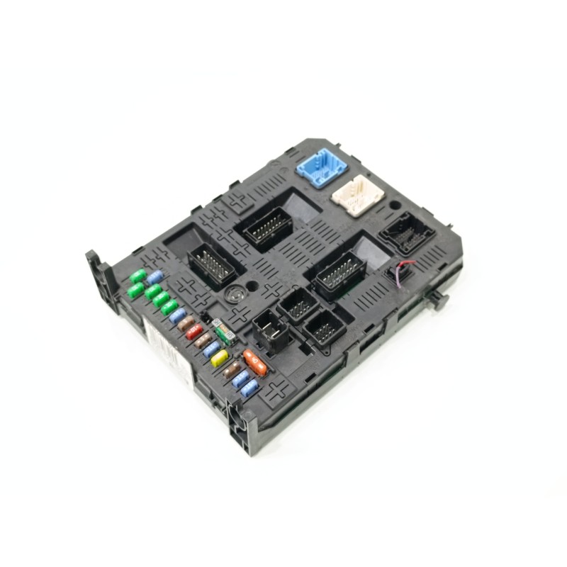 Recambio de caja reles / fusibles para citroën c5 berlina exclusive referencia OEM IAM 230462202 230462202 