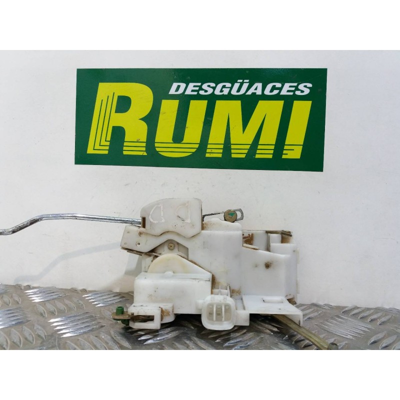 Recambio de cerradura puerta delantera derecha para toyota carina (t19) 1.6 xl (4-ptas.) referencia OEM IAM   