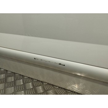 Recambio de puerta trasera izquierda para peugeot 5008 access referencia OEM IAM   