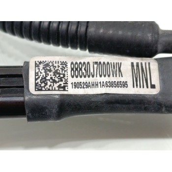 Recambio de enganche cinturon delantero izquierdo para kia ceed sportswagon tech referencia OEM IAM 88830J7000WK  