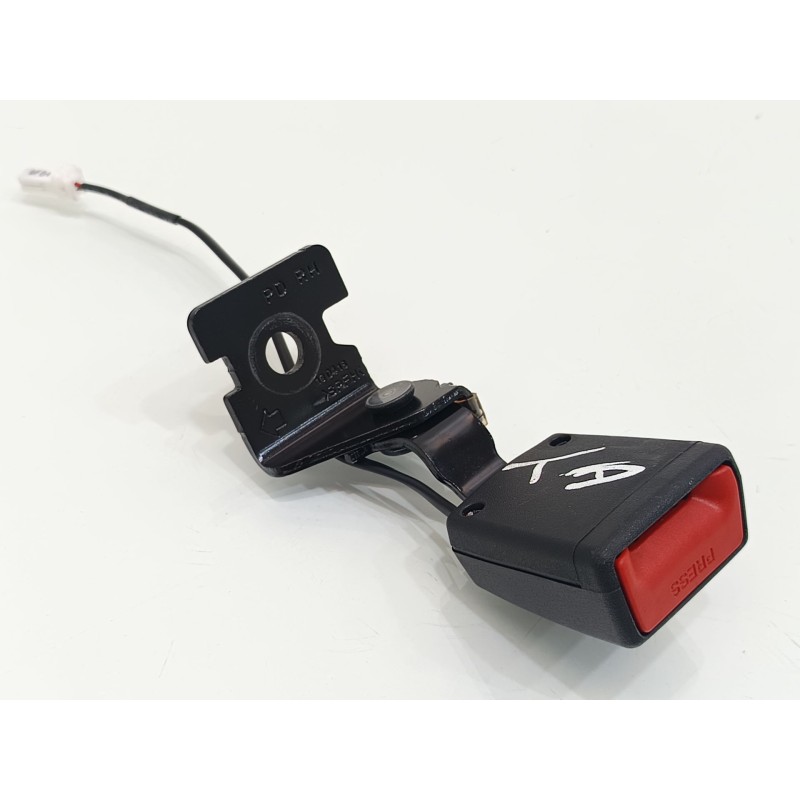 Recambio de enganche cinturon trasero derecho para kia ceed sportswagon tech referencia OEM IAM   