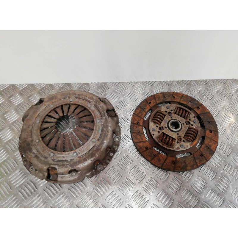 Recambio de kit embrague para renault laguna iii dynamique referencia OEM IAM 8200828444  