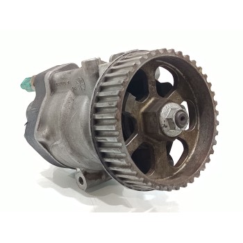 Recambio de bomba inyeccion para renault clio iii exception referencia OEM IAM 8200057225  