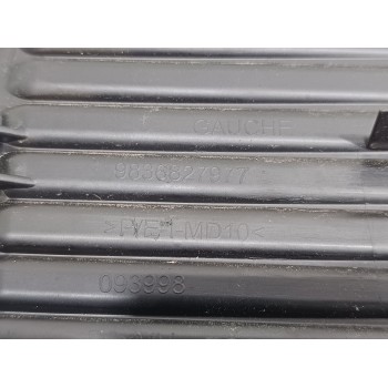 Recambio de moldura paragolpe delantera izquierda para peugeot 3008 allure pack referencia OEM IAM 9836827977  