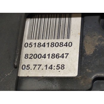 Recambio de freno de mano electrico para renault scenic ii confort dynamique referencia OEM IAM 8200418647  