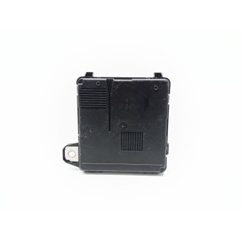 Recambio de caja reles / fusibles para renault scenic ii confort dynamique referencia OEM IAM 8200306032A  