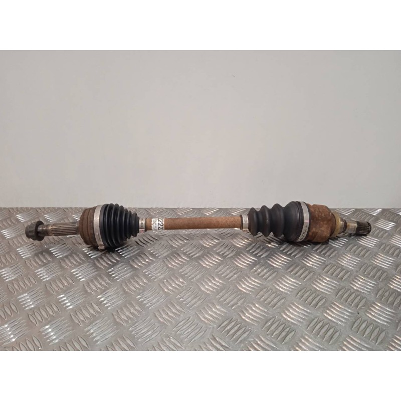 Recambio de transmision delantera izquierda para peugeot 107 urban referencia OEM IAM 825007059501  