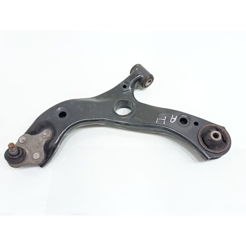 Recambio de brazo suspension inferior delantero izquierdo para toyota c-hr hybrid active referencia OEM IAM   