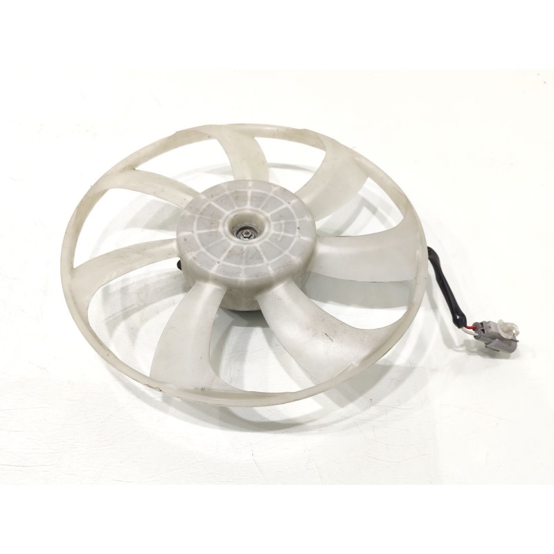 Recambio de electroventilador para toyota c-hr hybrid active referencia OEM IAM 1680001970  