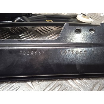 Recambio de elevalunas delantero derecho para bmw serie 5 berlina (e60) 530d referencia OEM IAM 7034352S 7075668E 