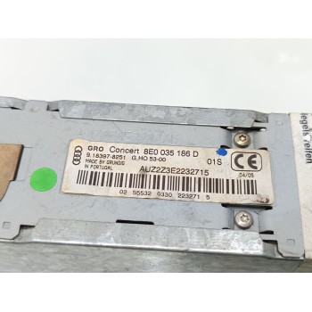 Recambio de sistema audio / radio cd para audi a4 avant (8e) 2.0 tdi referencia OEM IAM 8E0035186D  