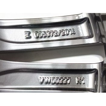 Recambio de juego llantas para volkswagen golf vii lim. (bq1) sport referencia OEM IAM 5G0601025DD  
