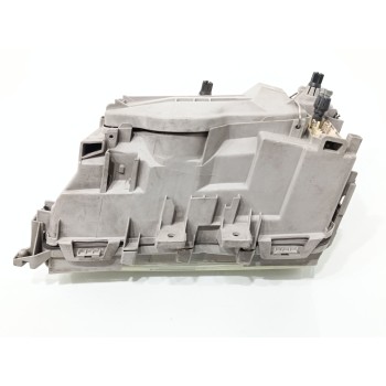 Recambio de faro derecho para mercedes-benz clase c (w202) berlina 200 diesel (202.120) referencia OEM IAM 1305230125  