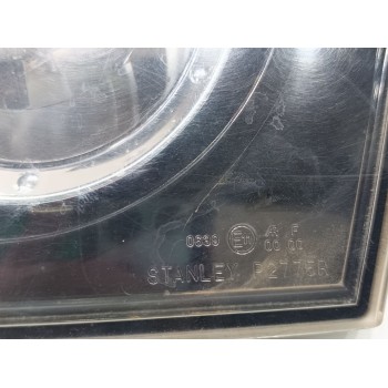 Recambio de piloto trasero derecho interior para mazda 3 berlina (bk) 1.6 vvt active referencia OEM IAM P2775R  