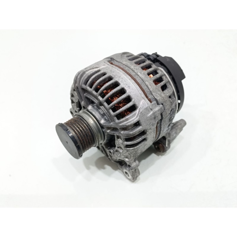 Recambio de alternador para audi a4 ber. (b8) básico referencia OEM IAM 03G903016E  
