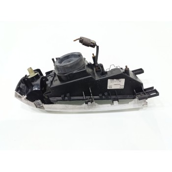 Recambio de faro izquierdo para nissan primera berl./familiar (p10/w10) europa berlina referencia OEM IAM 2606070J10  