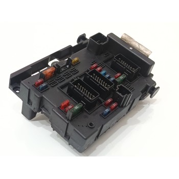 CAJA RELES / FUSIBLES 9650664080 