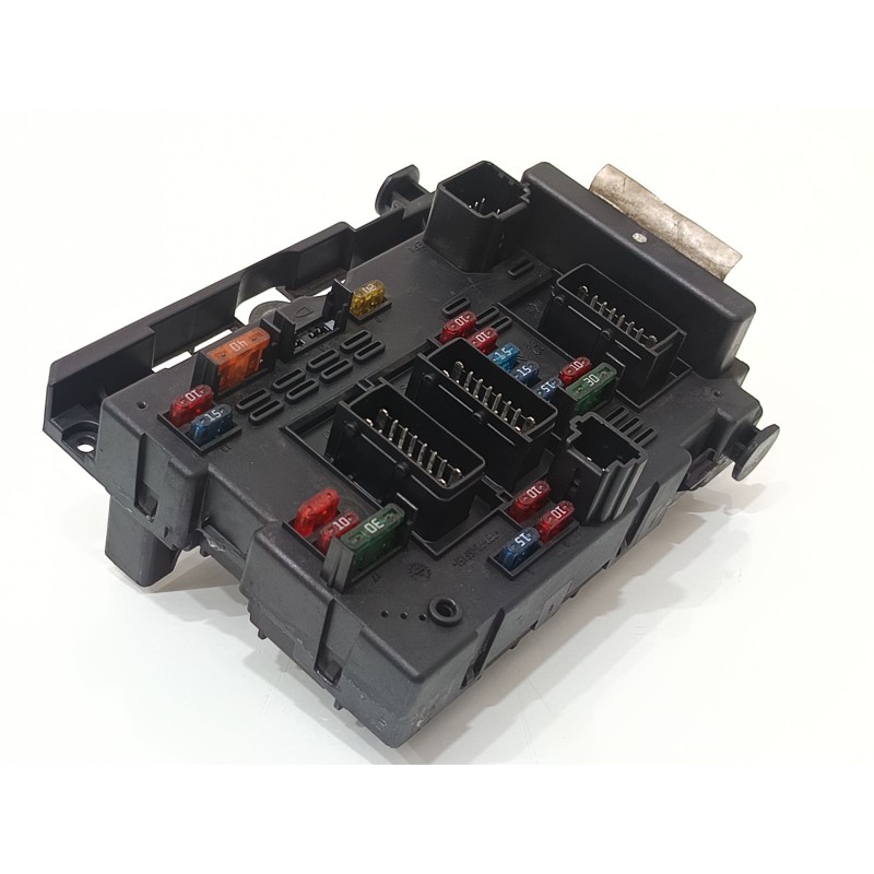 Recambio de caja reles / fusibles para peugeot 307 (s1) xs referencia OEM IAM 9650664080  