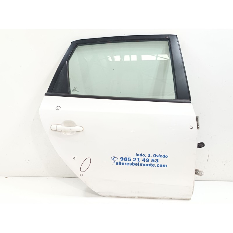 Recambio de puerta trasera derecha para hyundai i30 cw trend referencia OEM IAM   