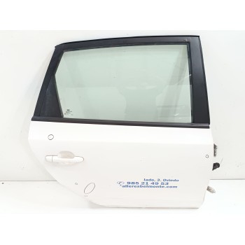Recambio de puerta trasera derecha para hyundai i30 cw trend referencia OEM IAM   