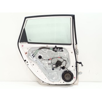Recambio de puerta trasera izquierda para hyundai i30 cw trend referencia OEM IAM   
