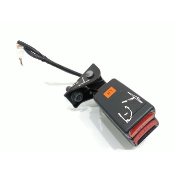 Recambio de enganche cinturon trasero derecho para hyundai i30 (gd) black line referencia OEM IAM 20141117  