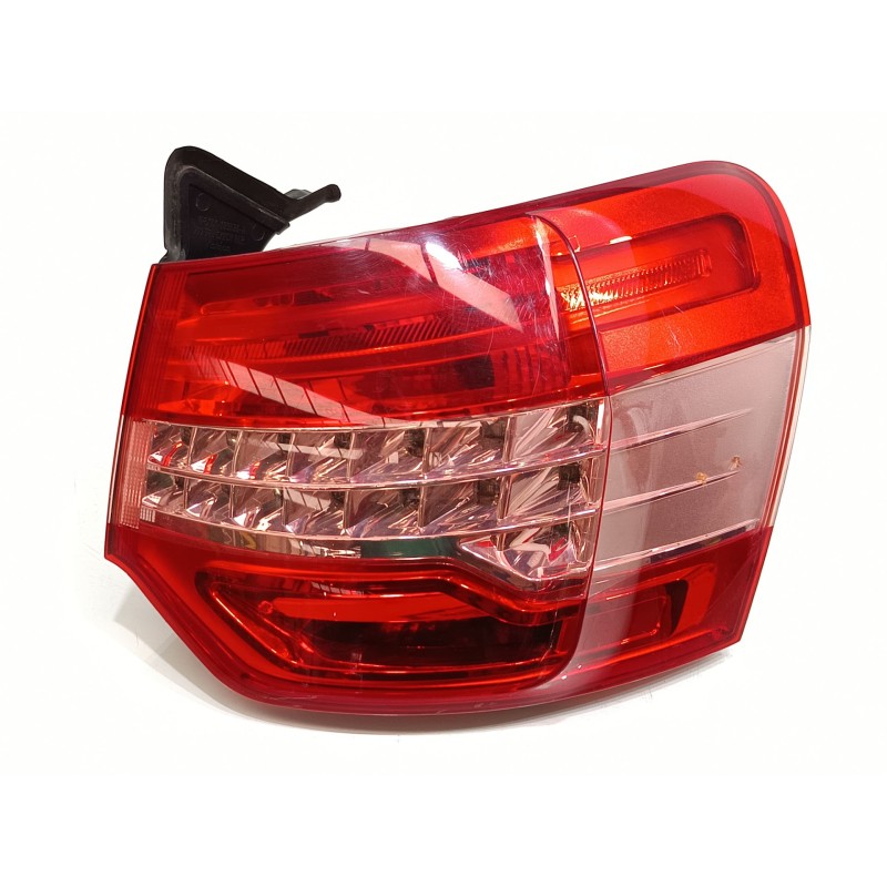 Recambio de piloto trasero derecho para citroën c5 berlina premier referencia OEM IAM 9681063680  