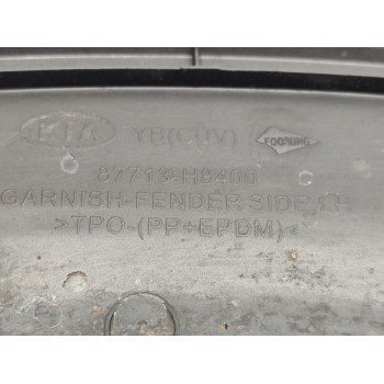 Recambio de aletin delantero izquierdo para kia stonic (ybcuv) concept referencia OEM IAM 87713H8400  