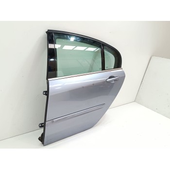 Recambio de puerta trasera izquierda para renault laguna iii dynamique referencia OEM IAM   