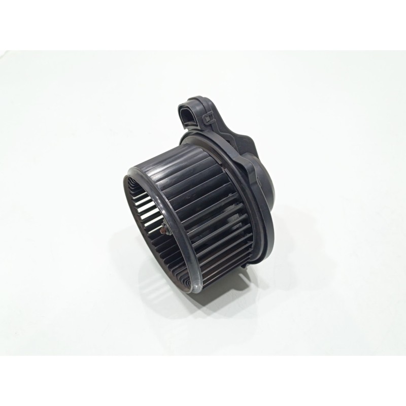 Recambio de motor calefaccion para kia stonic (ybcuv) concept referencia OEM IAM F00S3B2570  