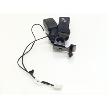 Recambio de enganche cinturon trasero derecho para opel crossland x opel 2020 referencia OEM IAM 6318479ETE  