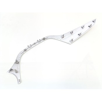 Recambio de moldura para opel crossland x opel 2020 referencia OEM IAM 13463507  