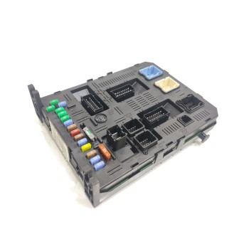 Recambio de caja reles / fusibles para peugeot 307 berlina (s2) d-sign referencia OEM IAM 9660105680  