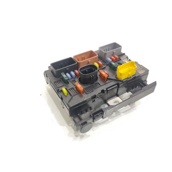 Recambio de caja reles / fusibles para peugeot 307 berlina (s2) d-sign referencia OEM IAM 9659742080  