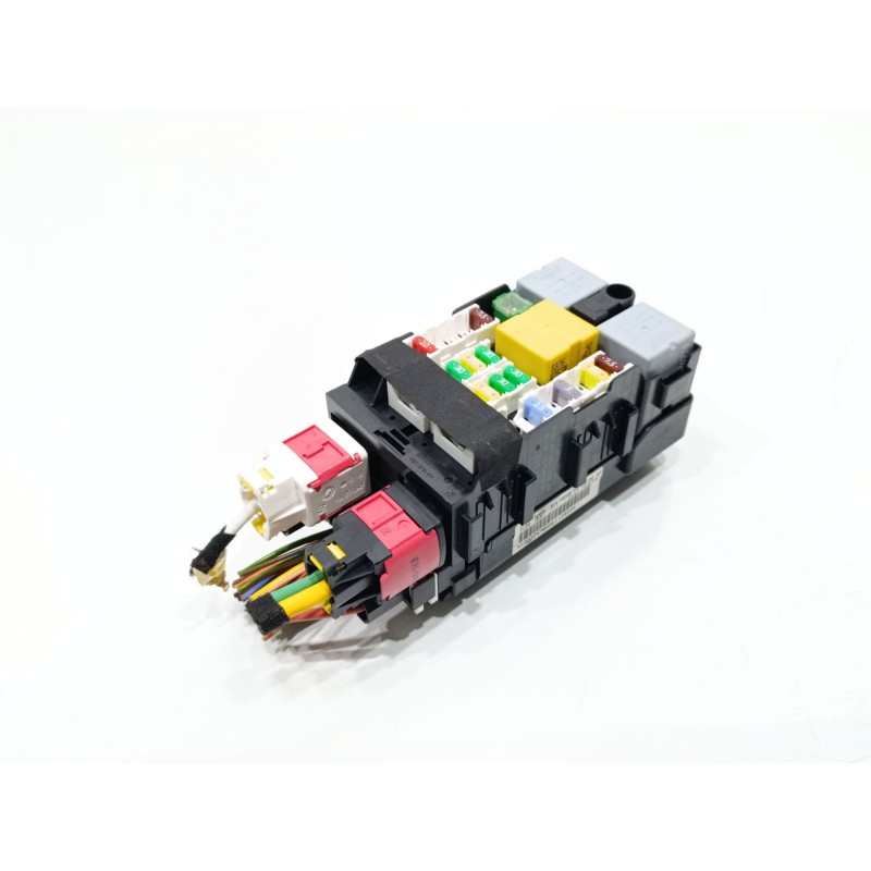 Recambio de caja reles / fusibles para citroën c4 grand picasso feel referencia OEM IAM 9665492680  
