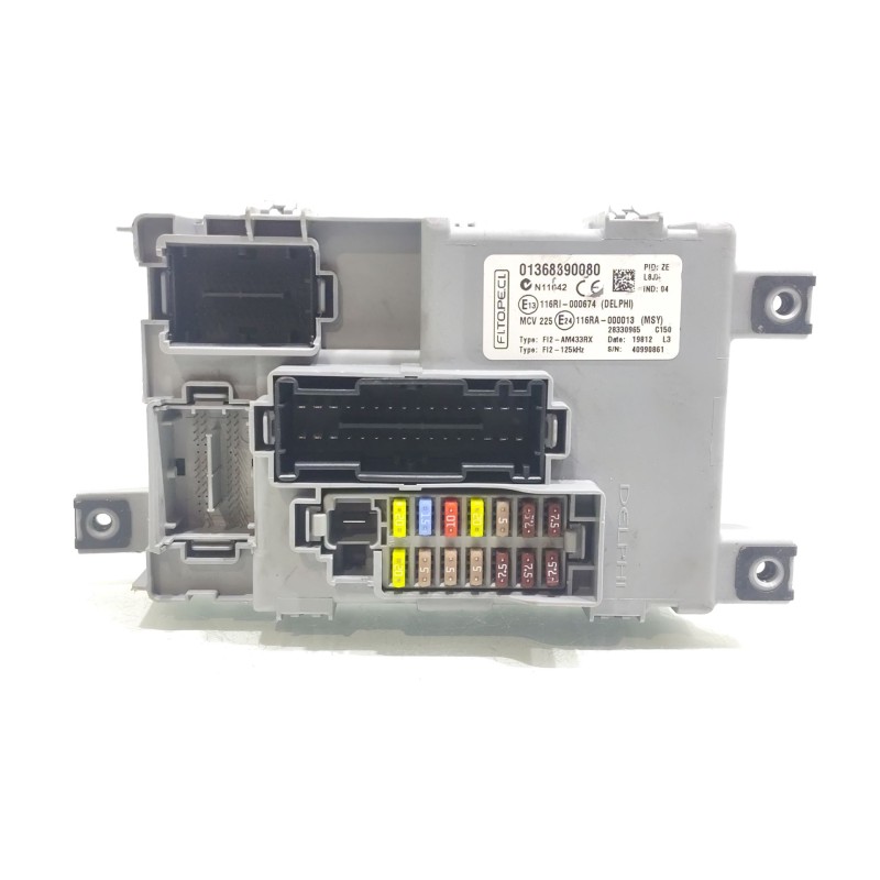Recambio de caja reles / fusibles para fiat fiorino básico referencia OEM IAM 01368890080  