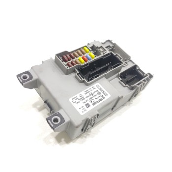 Recambio de caja reles / fusibles para fiat fiorino básico referencia OEM IAM 01368890080  