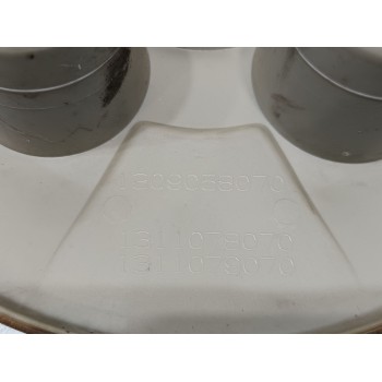 Recambio de tapacubos para fiat fiorino básico referencia OEM IAM 1309058070  