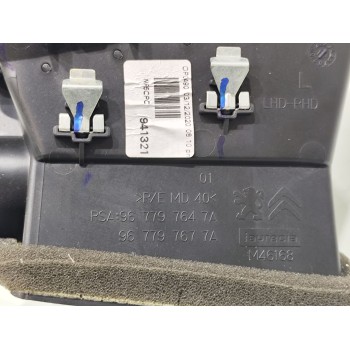 Recambio de aireador izquierdo para citroën c4 grand picasso feel referencia OEM IAM 967797647A  