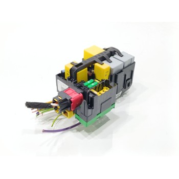 CAJA RELES / FUSIBLES 9806192580 