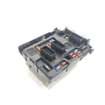 Recambio de caja reles / fusibles para citroën xsara picasso 1.6 hdi 90 exclusive referencia OEM IAM 9650618480  