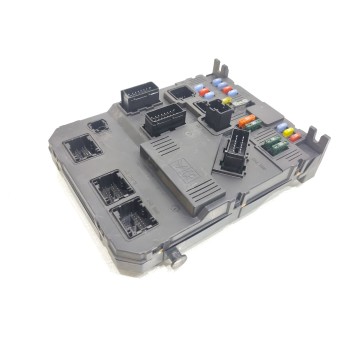 Recambio de caja reles / fusibles para citroën xsara picasso 1.6 hdi 90 exclusive referencia OEM IAM 9657999780  