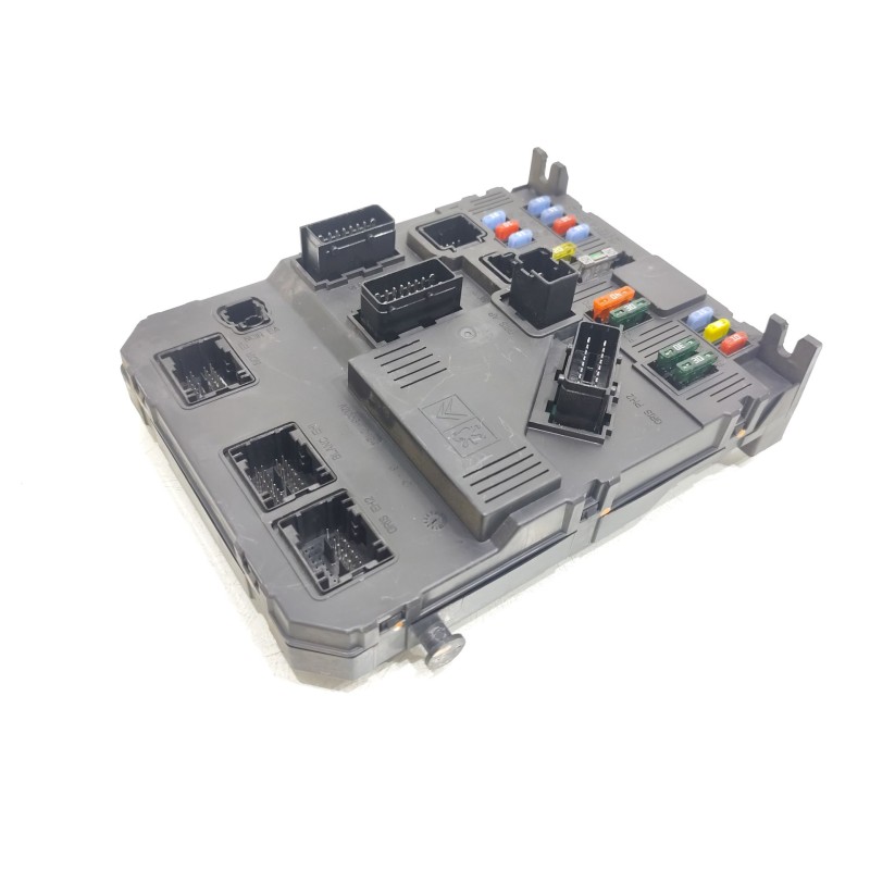 Recambio de caja reles / fusibles para citroën xsara picasso 1.6 hdi 90 exclusive referencia OEM IAM 9657999780  